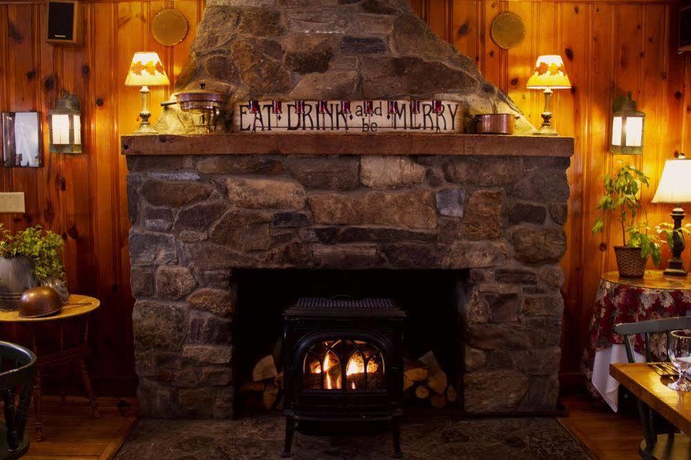 Inn At Baldwin Creek & Mary'S Restaurant Bristol Buitenkant foto